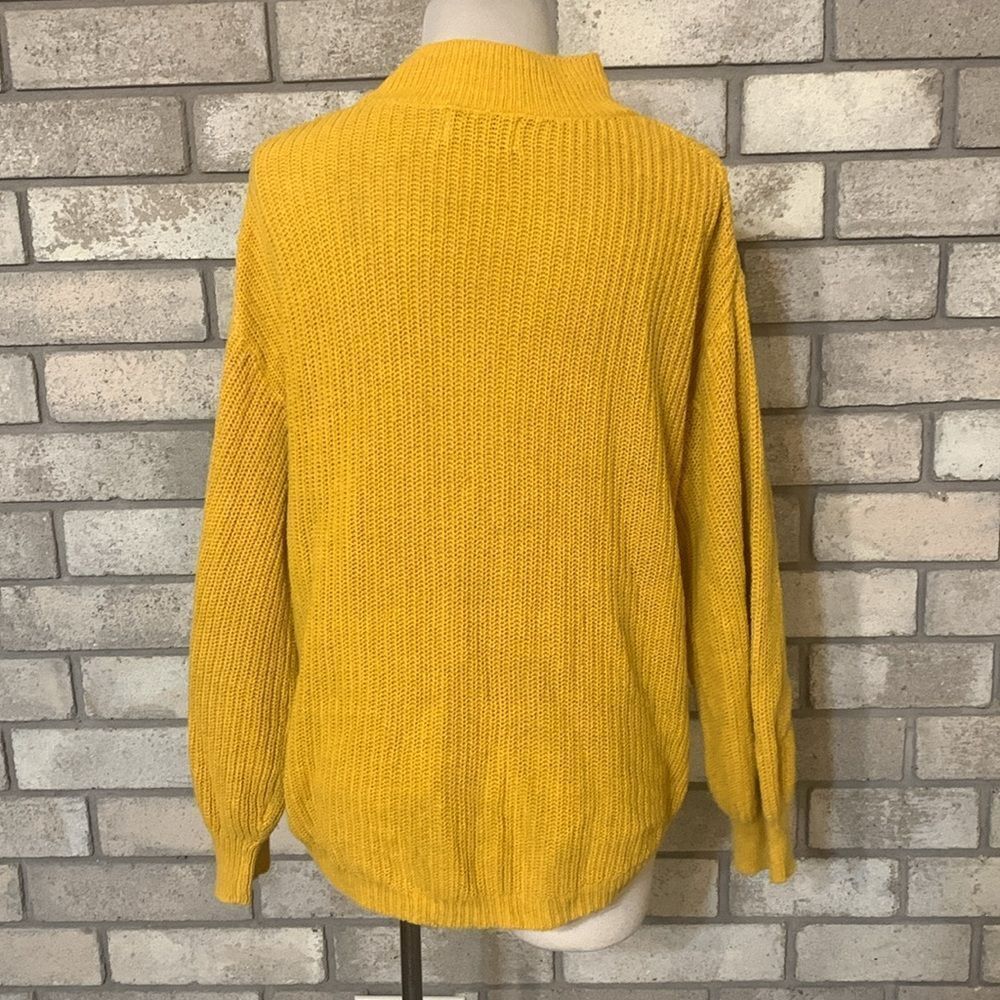 3for$20 sweater m - Picture 2 of 3